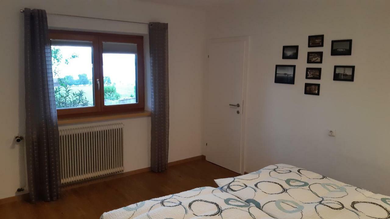 Lawie Am Attersee *